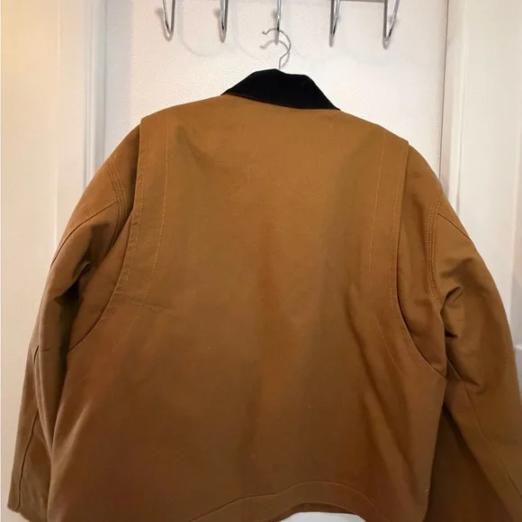 Woman Tan Work Jacket with Black Corduroy Collar - Picture 3 of 3